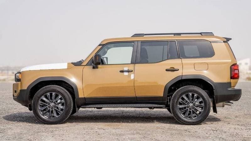 2025 Toyota Prado ADVENTURE thumbnail 6