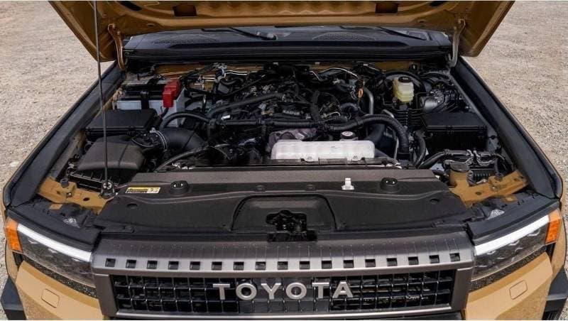 2025 Toyota Prado ADVENTURE thumbnail 8