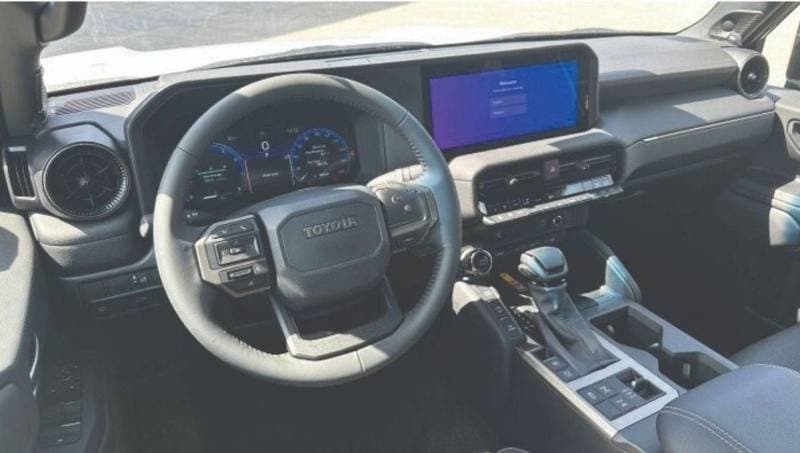 2025 Toyota Prado GXR thumbnail 5