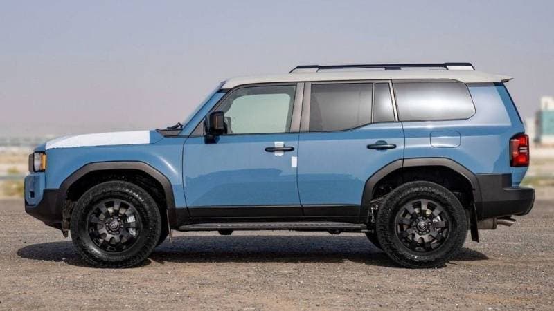 2025 Toyota Prado GXR thumbnail 4