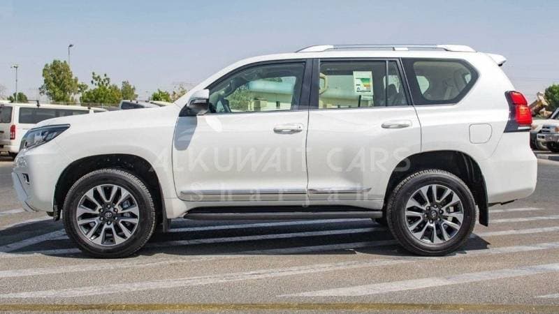 2023 Toyota Prado VX thumbnail 3