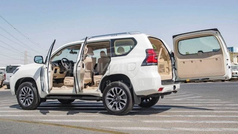 2023 Toyota Prado VX thumbnail 8