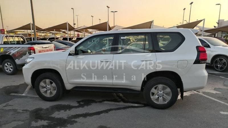 2023 Toyota Prado GXR thumbnail 8