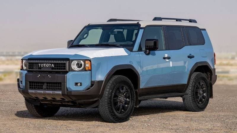 2025 Toyota Prado GXR thumbnail 3