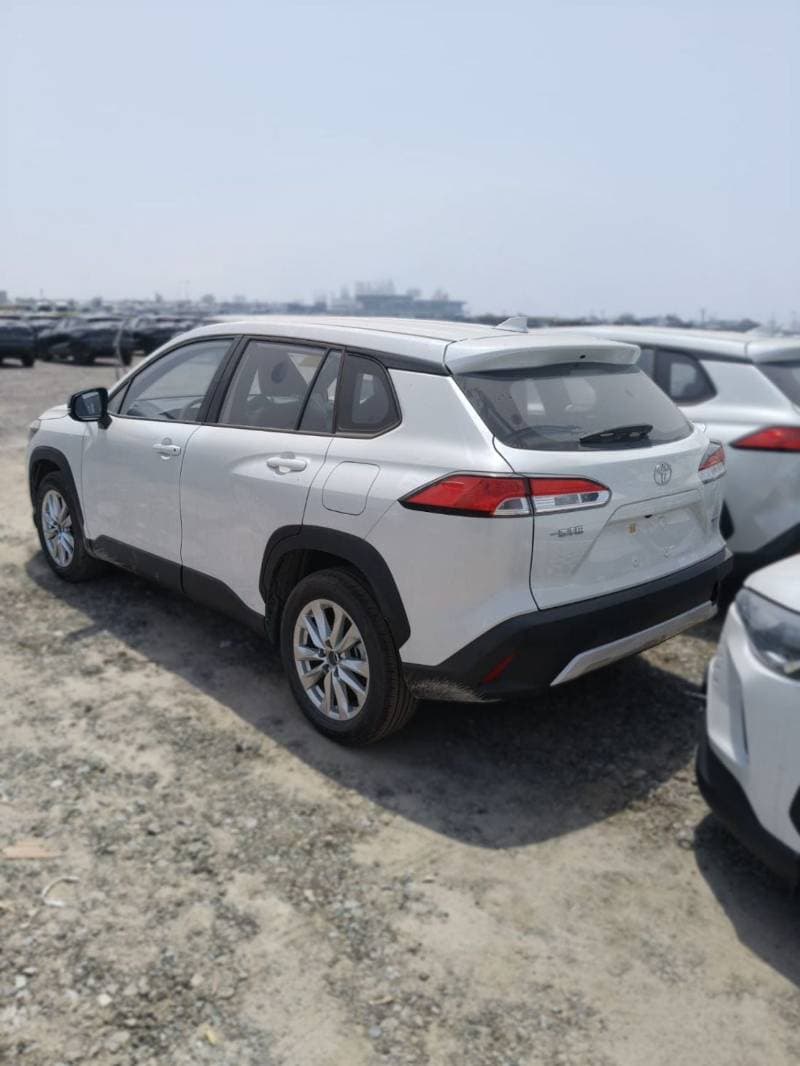 2026 Toyota Corolla Cross Elite 2.0L thumbnail 4