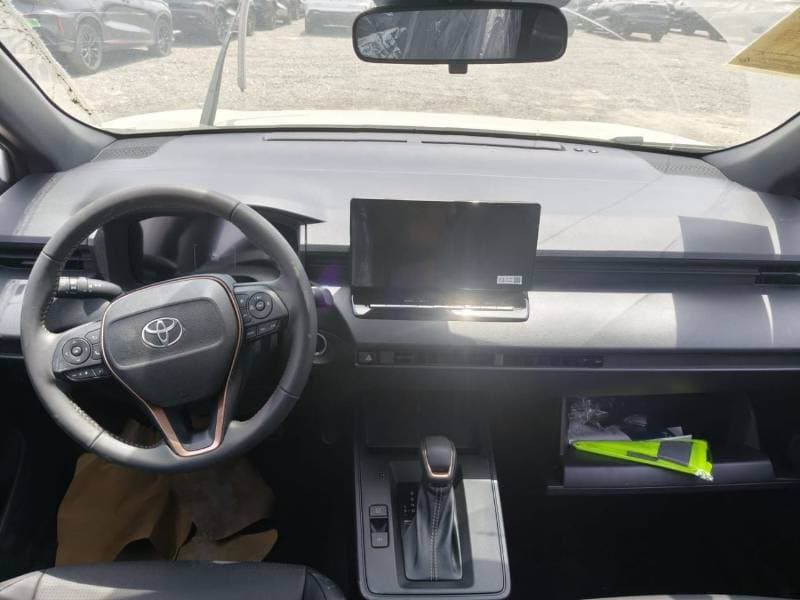 2026 Toyota Corolla Cross Elite 2.0L thumbnail 6