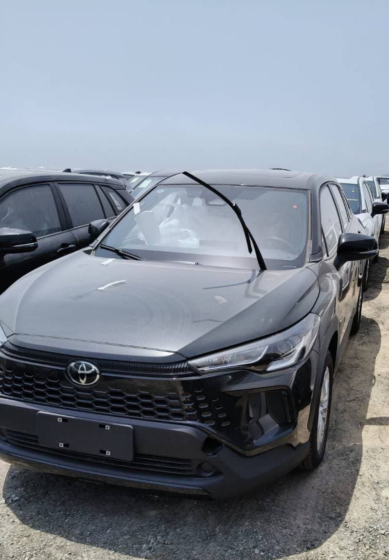 2026 Toyota Corolla Cross Elite 2.0L thumbnail 3