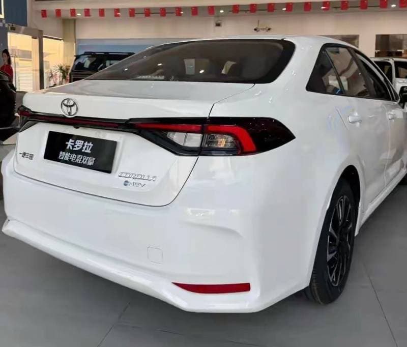 2026 Toyota Corolla 2026 1.8 hybrid elite white black thumbnail 2