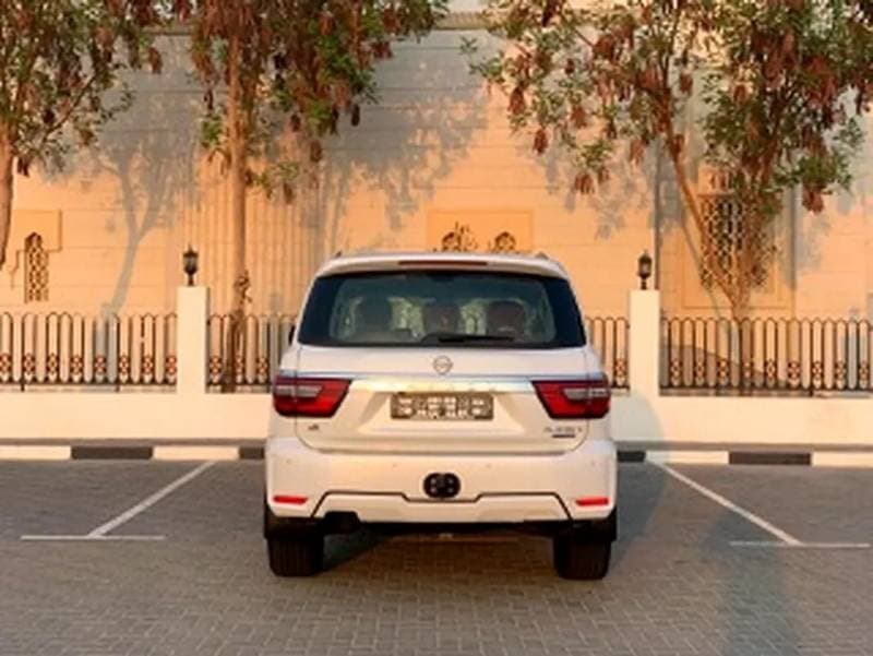 2024 Nissan Patrol LE PLATINUM CITY thumbnail 4