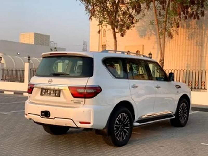 2024 Nissan Patrol LE PLATINUM CITY thumbnail 5