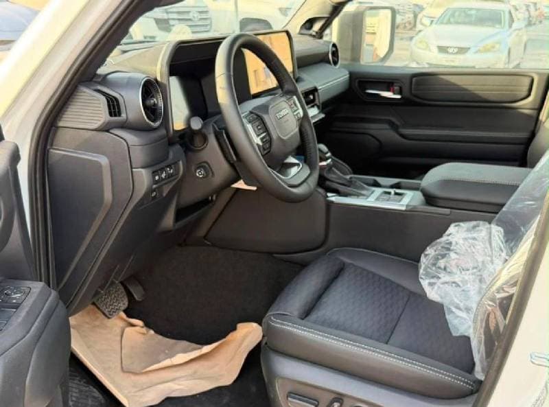 2026 Toyota Prado ADVENTURE thumbnail 7