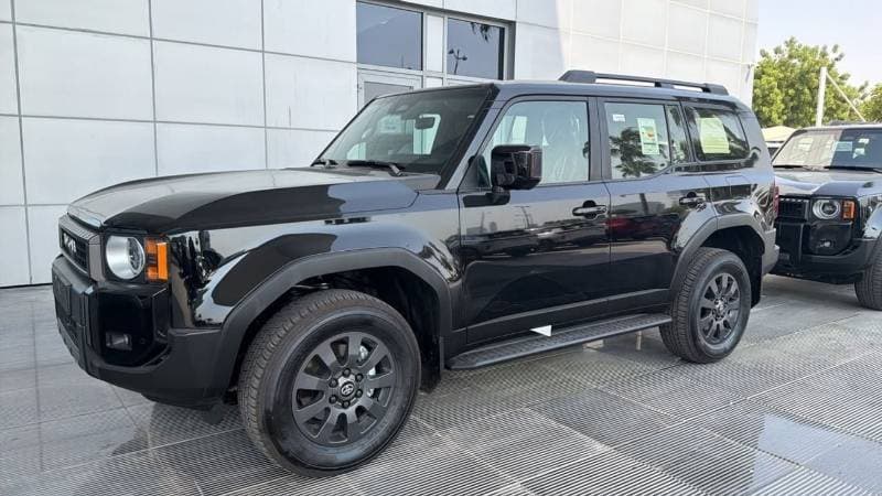 2027 Toyota Prado VXR thumbnail 3