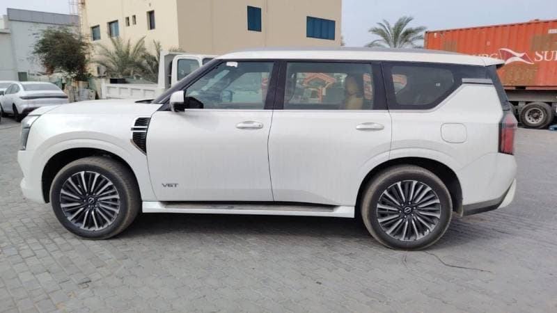 2026 Nissan Patrol LE PLATINUM CITY thumbnail 2