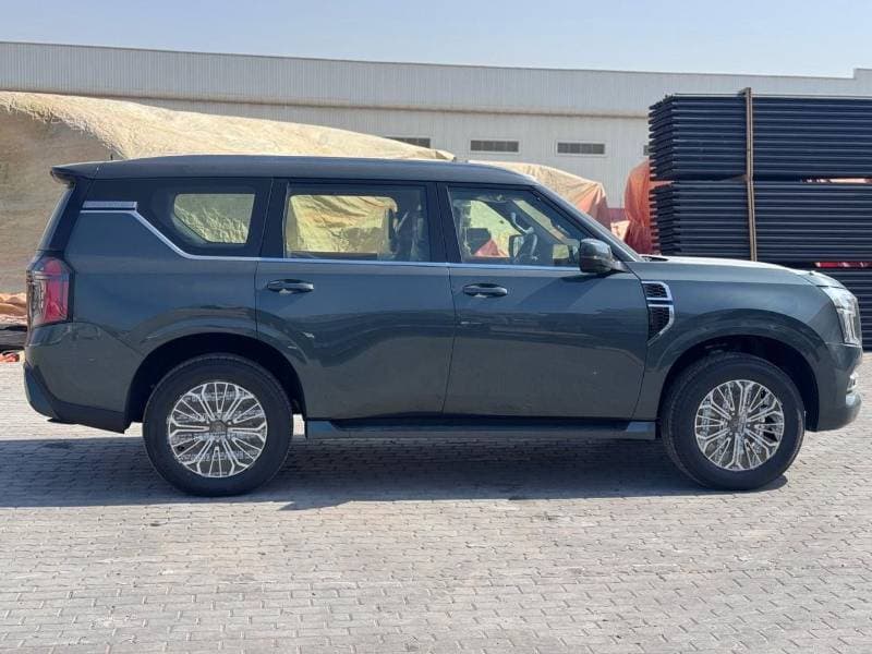 2026 Nissan Patrol SE PLATINUM CITY thumbnail 3