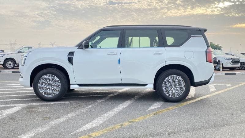 2026 Nissan Patrol SE PLATINUM CITY thumbnail 4