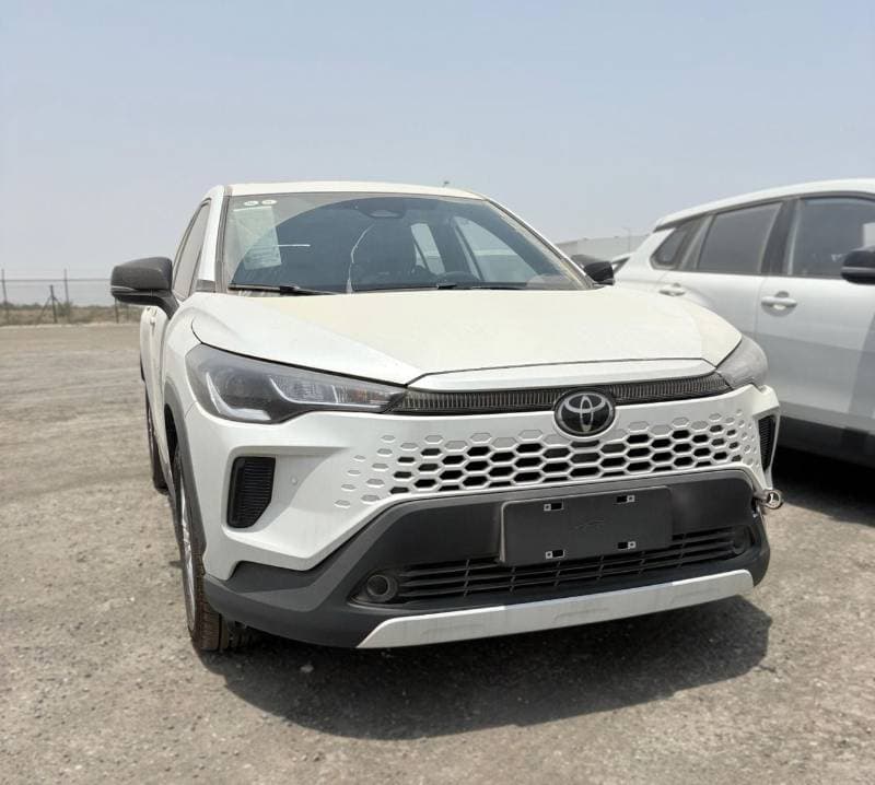 2026 Toyota Corolla Cross GLI thumbnail 3