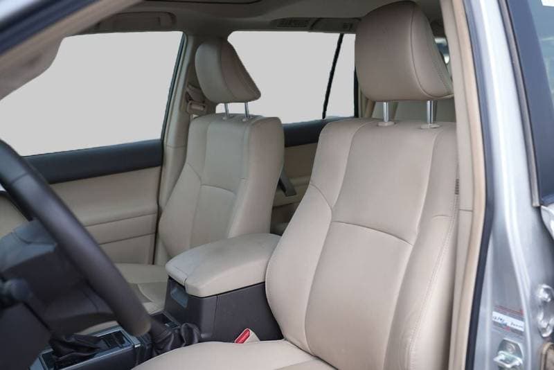 2022 Toyota Prado TX L thumbnail 8