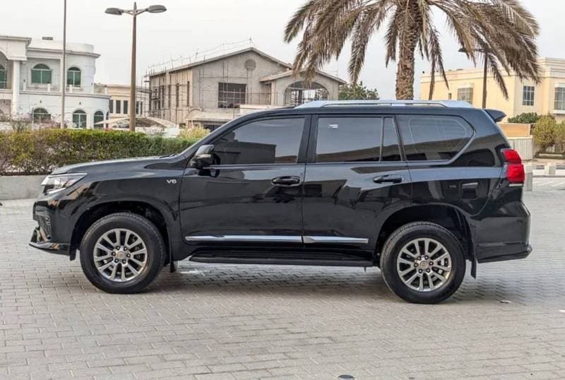 2023 Toyota Prado VXR thumbnail 4