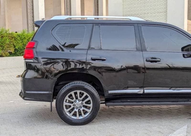 2023 Toyota Prado VXR thumbnail 7