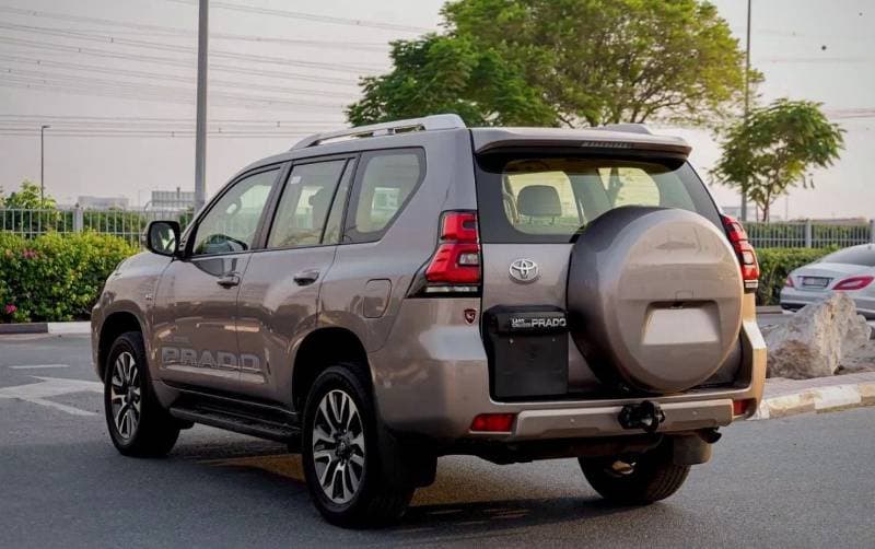 2022 Toyota Prado TX L thumbnail 5