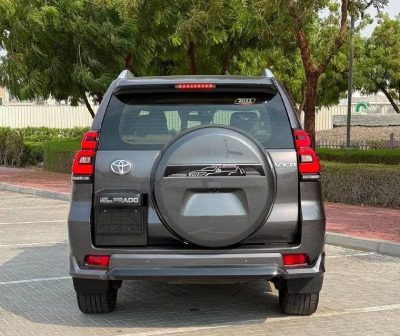 2022 Toyota Prado ADVENTURE thumbnail 5
