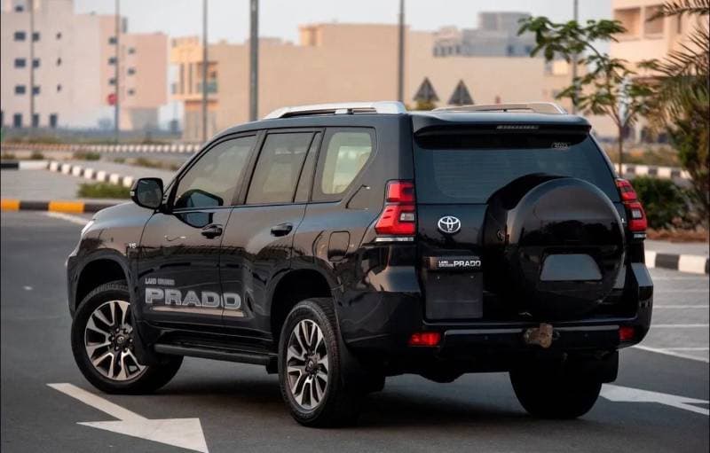 2022 Toyota Prado TX L thumbnail 4