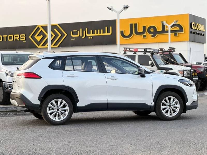 2026 Toyota Corolla Cross 2.0 Hybrid thumbnail 5