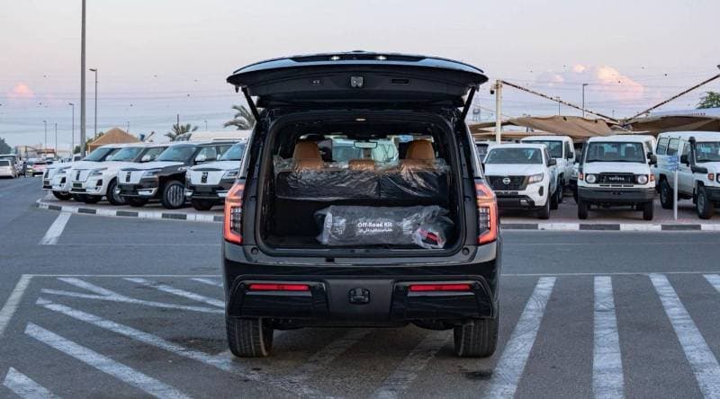 2026 Nissan Patrol LE PLATINUM CITY thumbnail 3