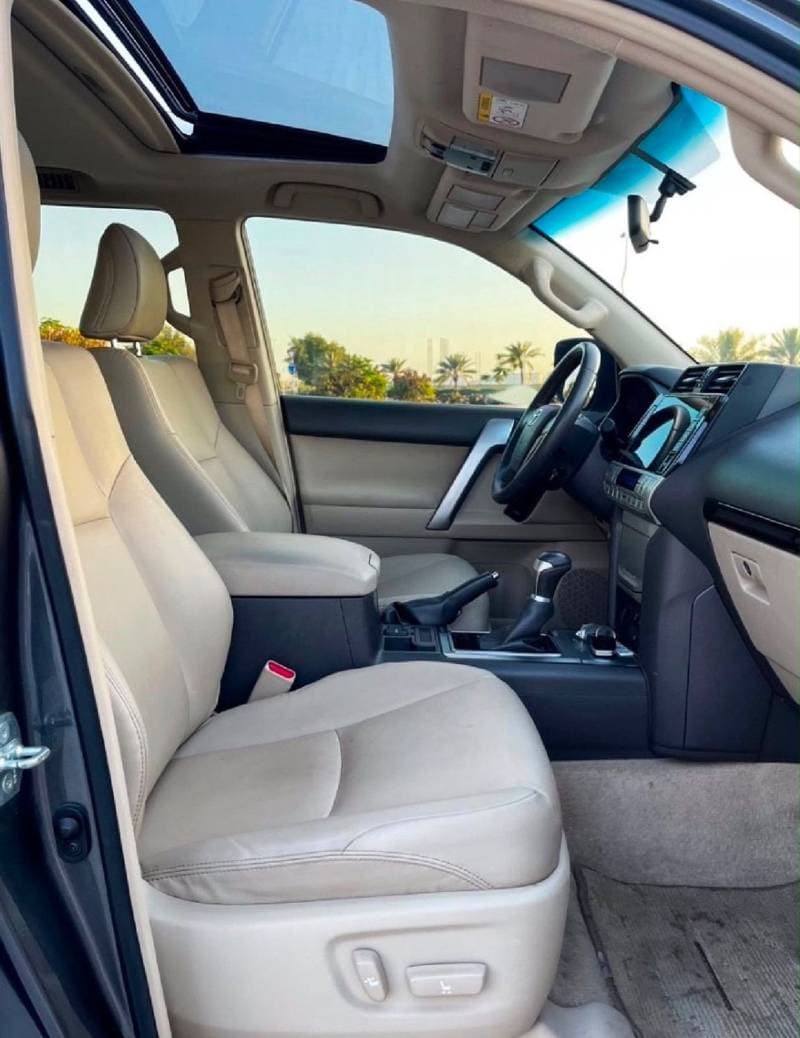 2022 Toyota Prado TX L thumbnail 5