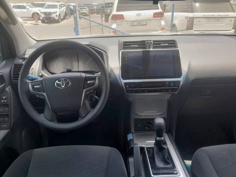 2023 Toyota Prado TX L thumbnail 3