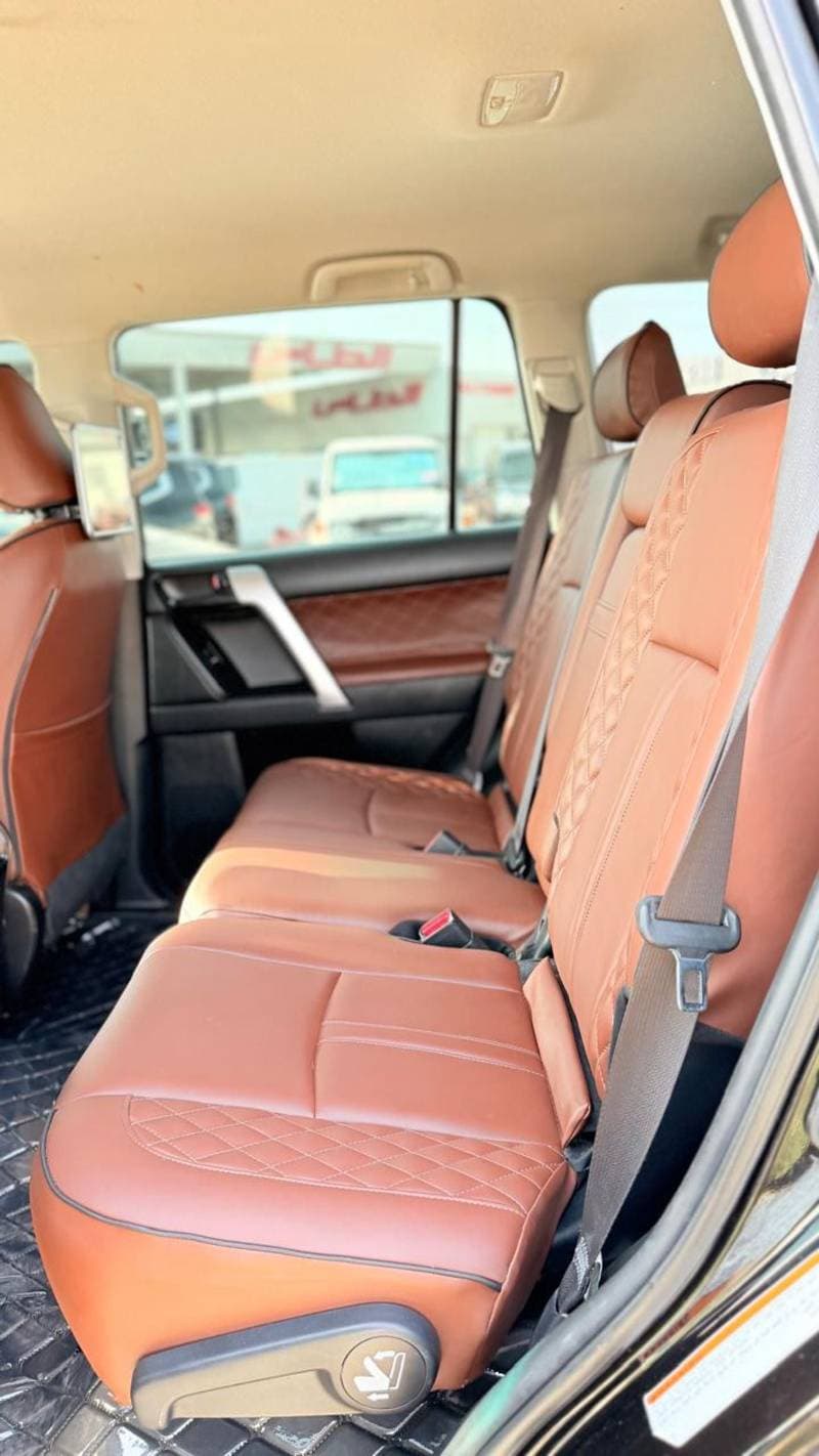 2019 Toyota Prado VXR thumbnail 8