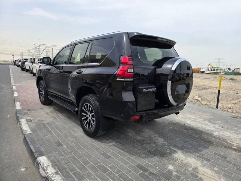 2023 Toyota Prado TX L thumbnail 3