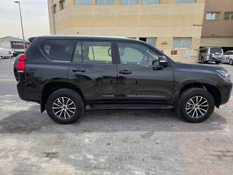 2023 Toyota Prado TX L thumbnail 5