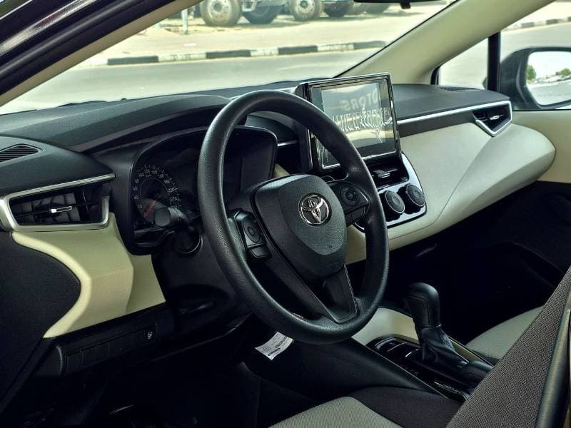 2025 Toyota Corolla XLI thumbnail 8