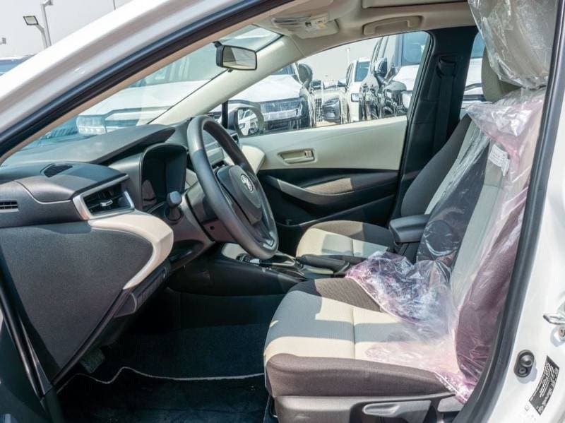 2025 Toyota Corolla XLI thumbnail 7