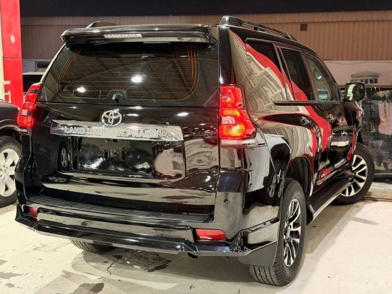 2022 Toyota Prado TXL1 thumbnail 4