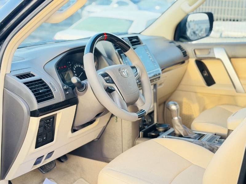 2019 Toyota Prado TX L thumbnail 8