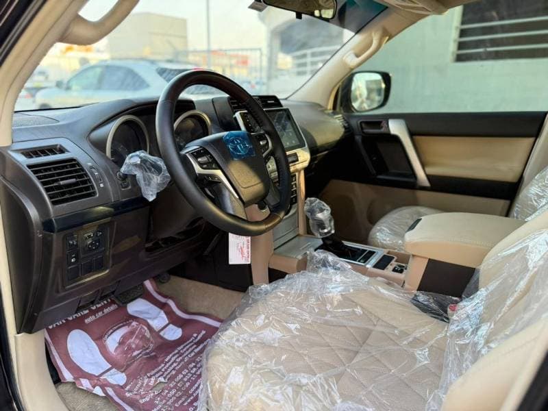 2015 Toyota Prado VXR thumbnail 7