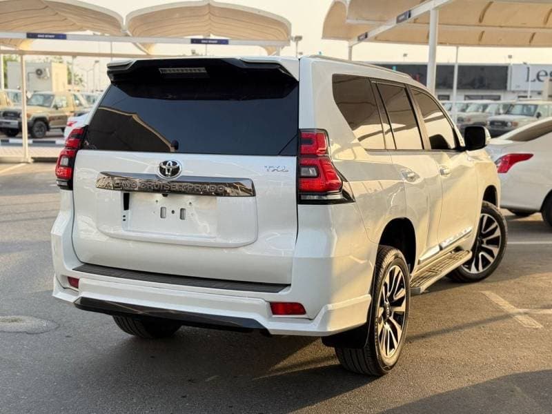 2019 Toyota Prado TX L thumbnail 4