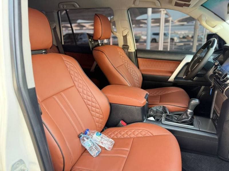 2019 Toyota Prado TX L thumbnail 8