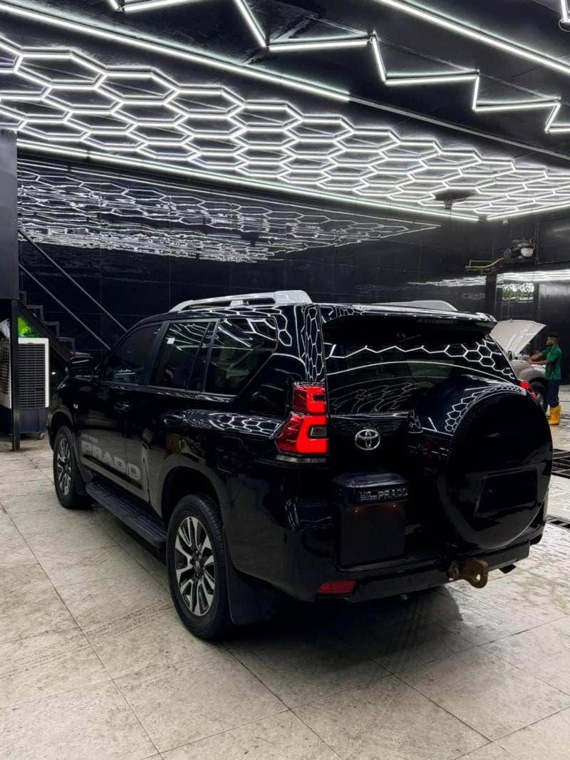 2023 Toyota Prado TX L thumbnail 6
