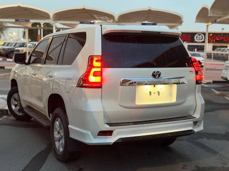2021 Toyota Prado TX L thumbnail 3