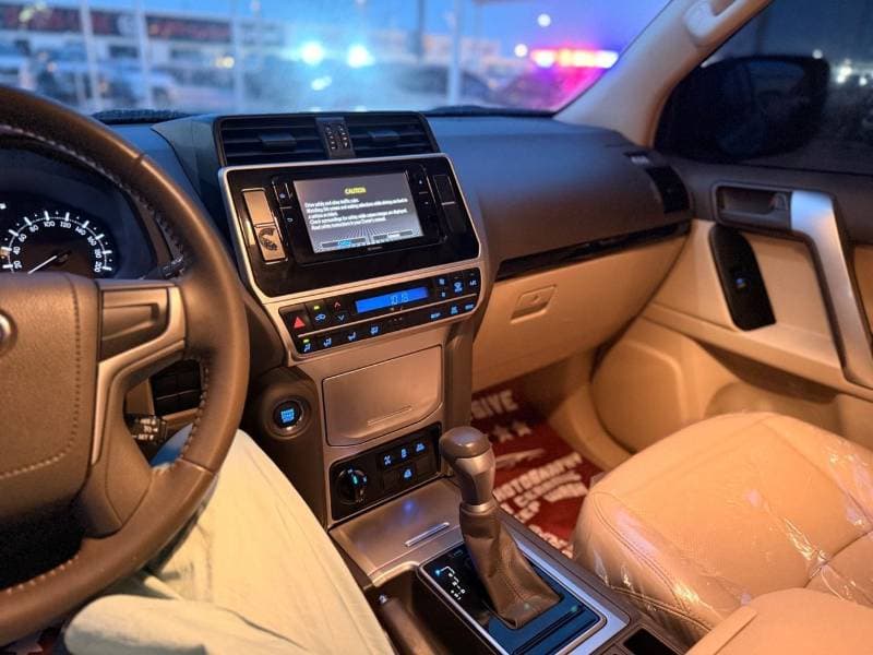 2021 Toyota Prado TX L thumbnail 8