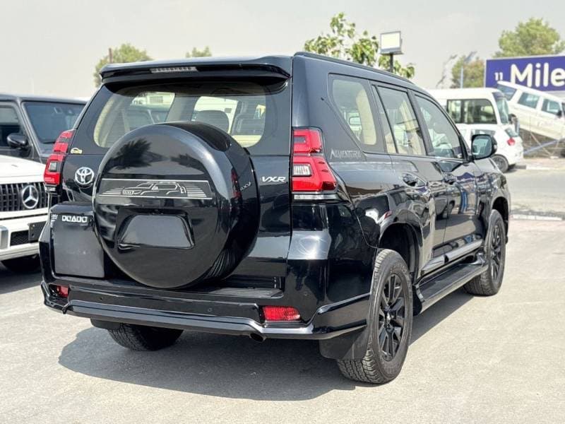 2021 Toyota Prado VXR thumbnail 4