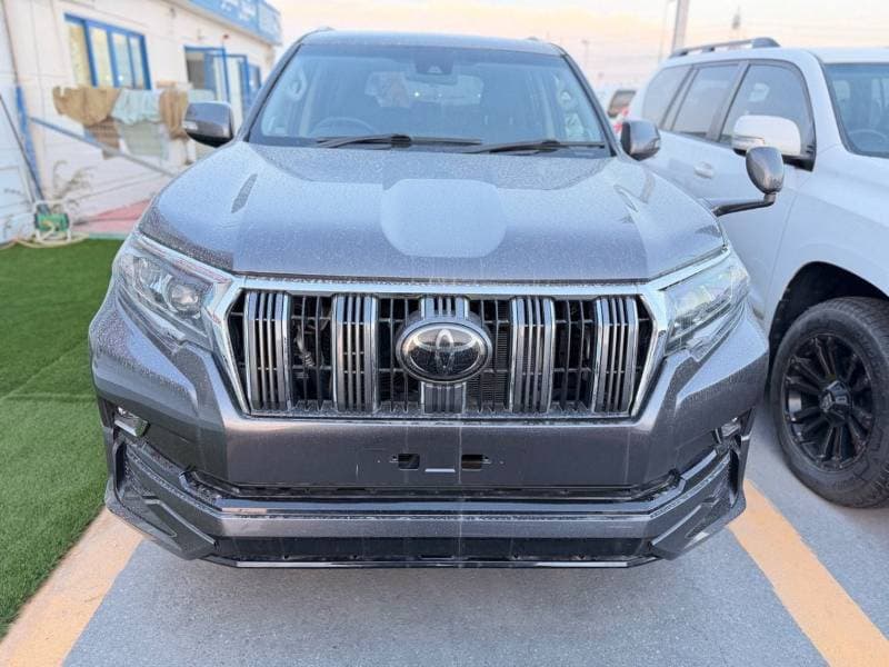 2017 Toyota Prado TX L thumbnail 3