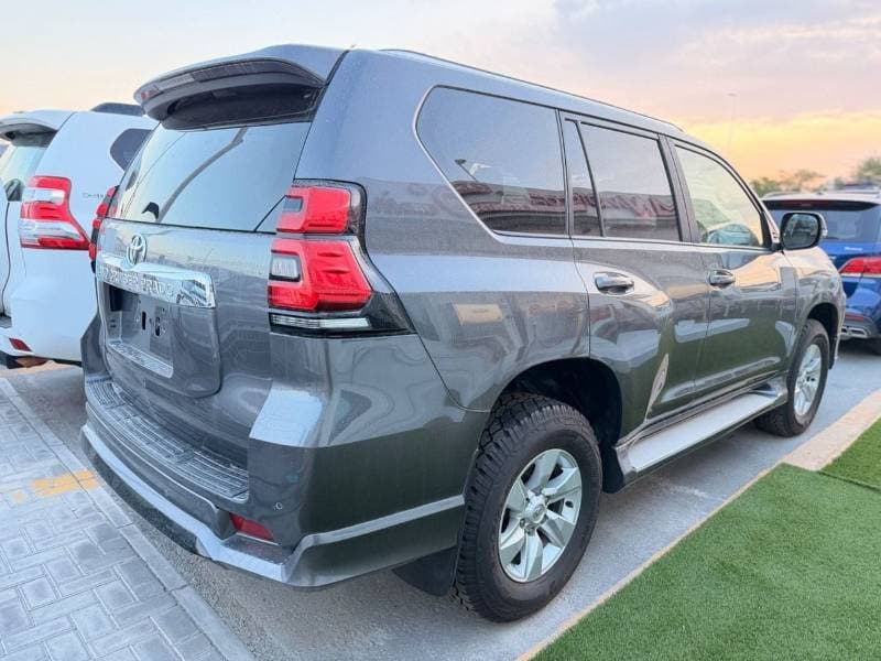 2017 Toyota Prado TX L thumbnail 4