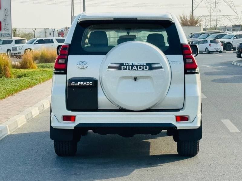 2019 Toyota Prado TX L thumbnail 2