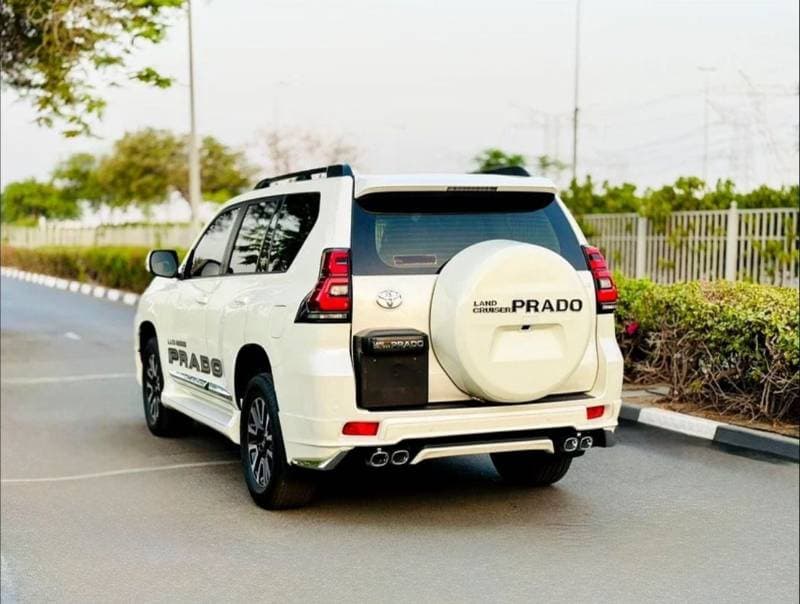 2020 Toyota Prado VXR thumbnail 2