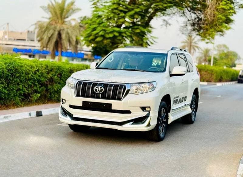 2020 Toyota Prado VXR thumbnail 3