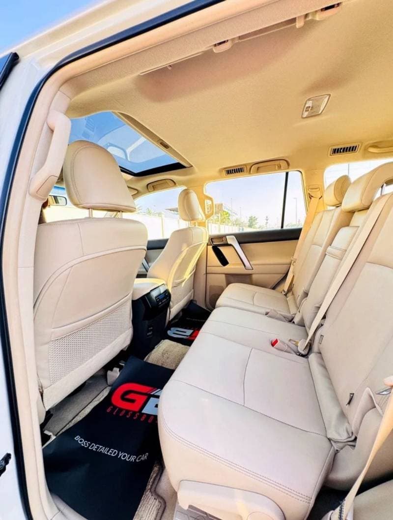 2020 Toyota Prado VXR thumbnail 8